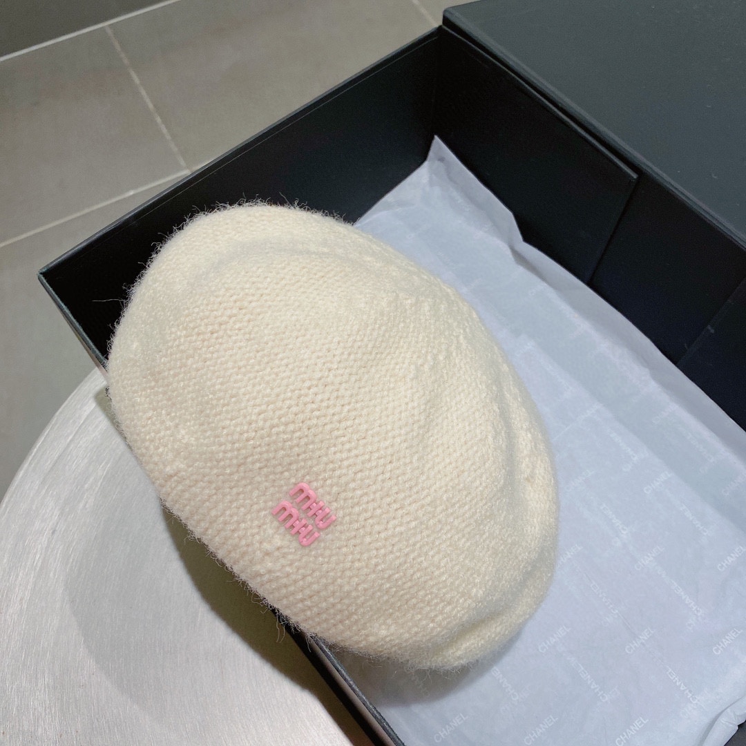 miumiu缪缪2022秋冬新款贝雷帽