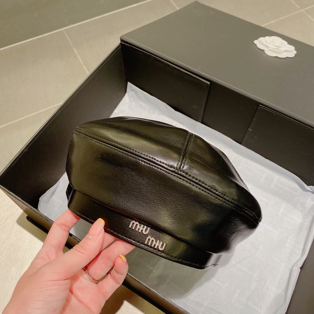 miumiu缪缪2022秋冬新款贝雷帽