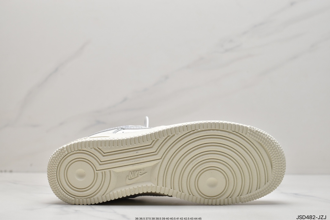 200 Air Force 1 Low 米白满天星 BQ8228-366