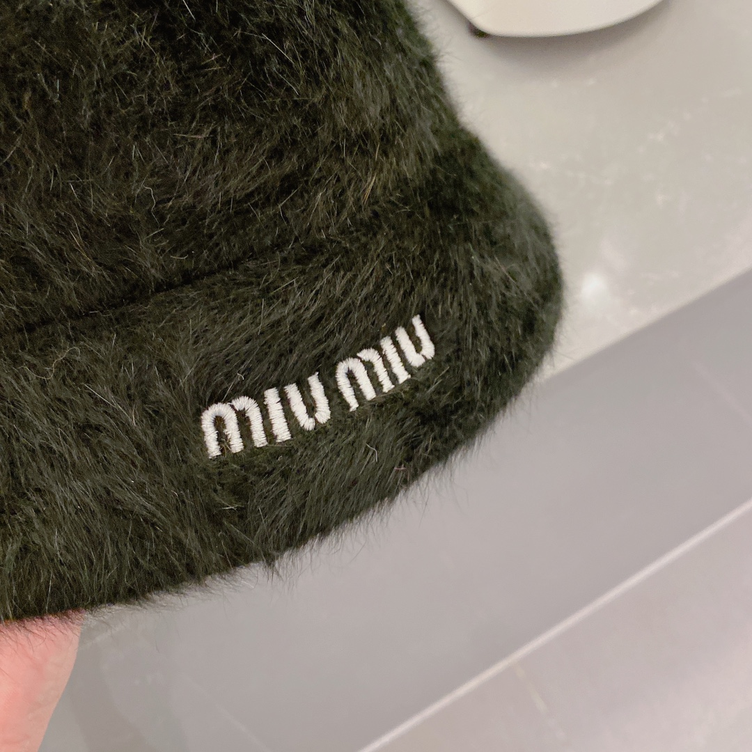 缪缪miumiu兔毛小礼帽
