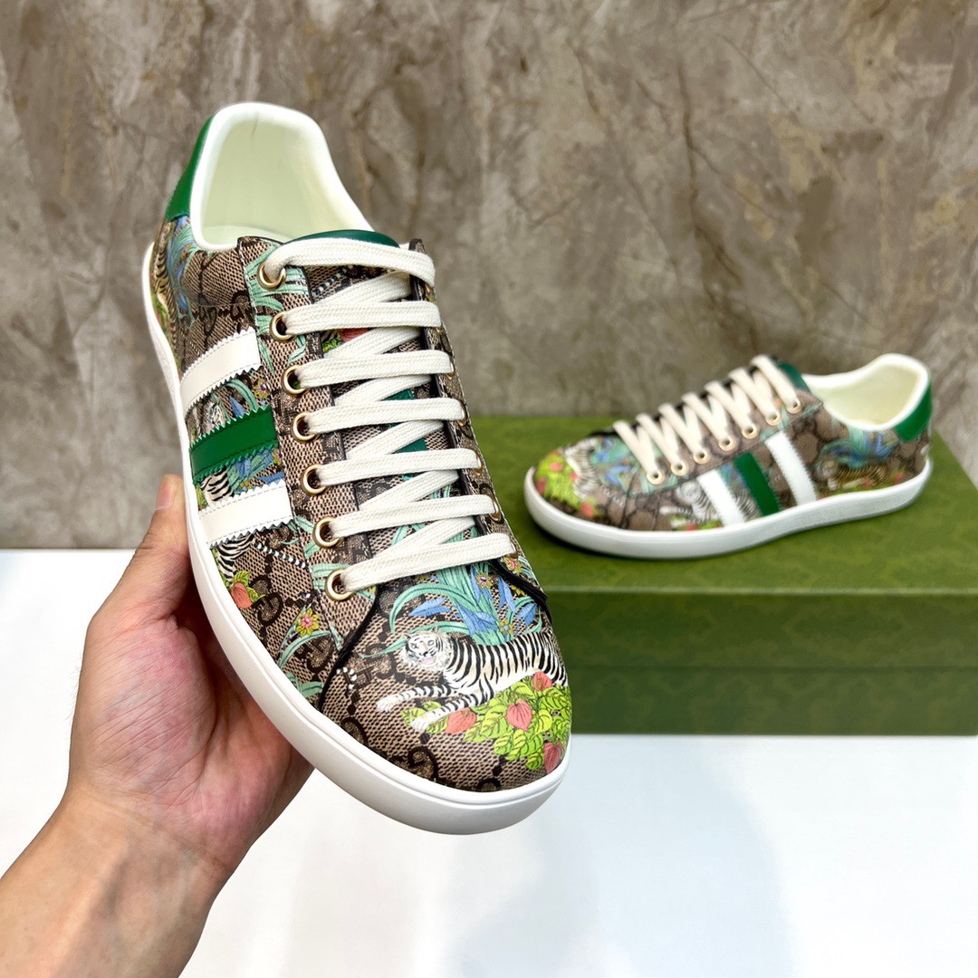 Top Original: P310Marca: Co-marca AdidasGUCCI (Gucci)Tamaño estándar: Mujeres 35-Hombres 38-44 (Muje