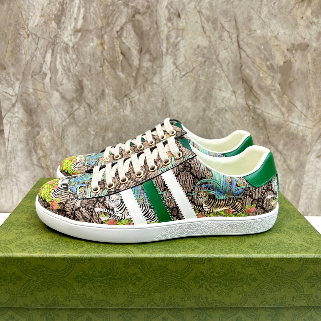 Top Original: P310Marca: Co-marca AdidasGUCCI (Gucci)Tamaño estándar: Mujeres 35-Hombres 38-44 (Muje