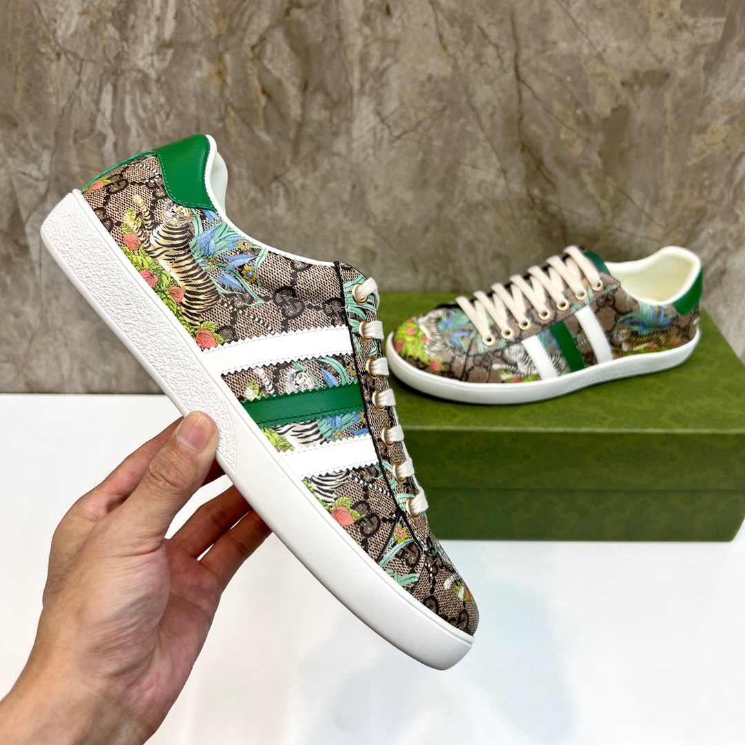 Top Original: P310Marca: Co-marca AdidasGUCCI (Gucci)Tamaño estándar: Mujeres 35-Hombres 38-44 (Muje