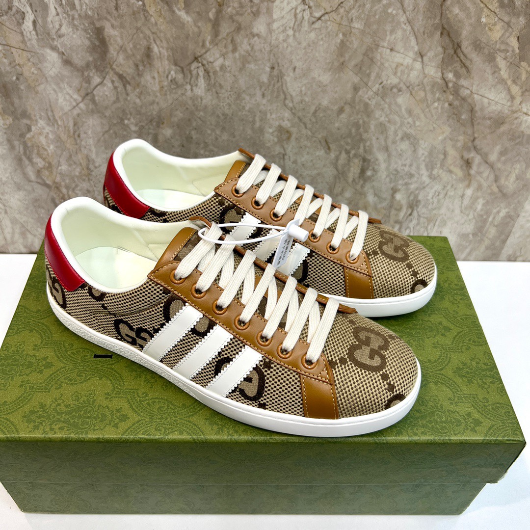 Top Original: P310Marca: Co-marca AdidasGUCCI (Gucci)Tamaño estándar: Mujeres 35-Hombres 38-44 (Muje