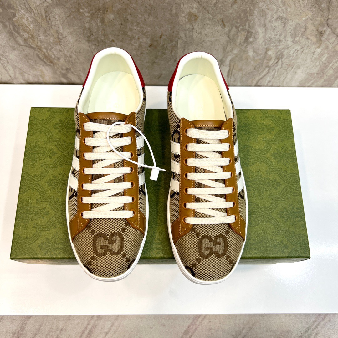 Top Original: P310Marca: Co-marca AdidasGUCCI (Gucci)Tamaño estándar: Mujeres 35-Hombres 38-44 (Muje