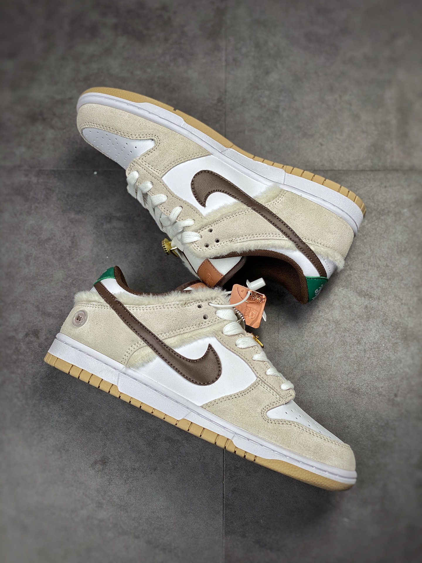 NIKE SB Dunk Low 白棕绿白绒 DD1503-118