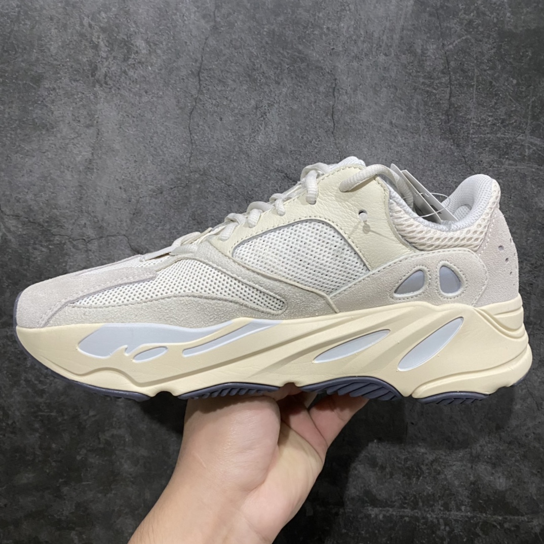 本地420 LW老汪版本Yeezy 700灰白奶油EG7596