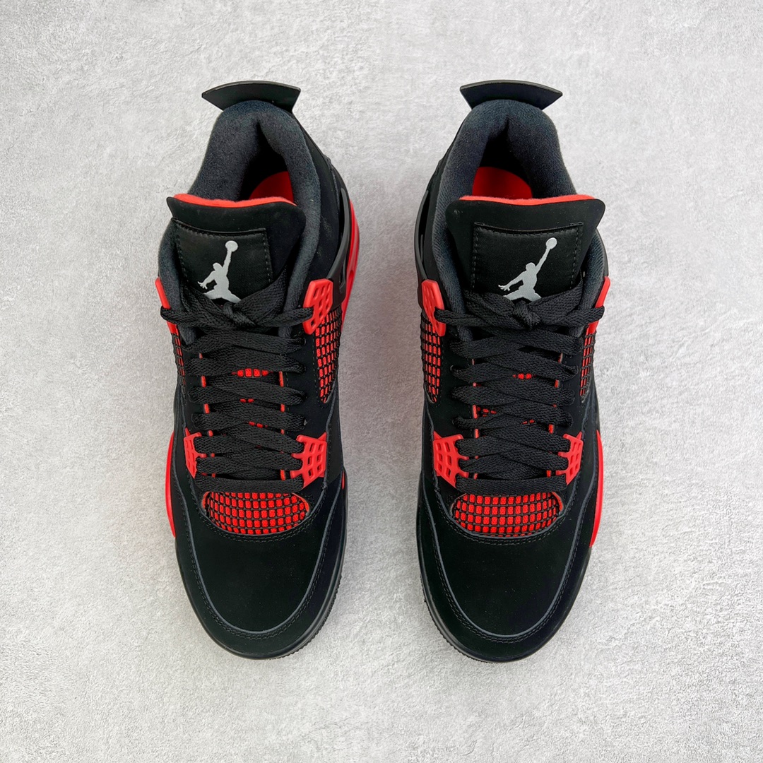 图片[2]-零售💰260 ＃KZ神版福利回馈‼Air Jordan AJ4 Retro \”Red Thunder\” 黑红雷电 CT8527-016 独家外贸特供尺码含 45.5 49.5 50.5 国内外口碑最好最推荐的产品 市场中端王者 亲自操刀耗时半年巨作 全套原纸板楦头开发 确保原汁原味 完美呈现四代版型 一比一鞋头弧度高度鞋身弧度 此版本只针对中端市场 皮料材质有所更替 其他数据细节工艺流程均保持一致 绝不口嗨 细节品控鞋型随意秒杀市面3XX 4XX 原厂TPU网格鞋带扣 正确内里网布 菱角分明不变形无多余毛边 柔软性质感一致于原鞋 市场唯一原厂鞋扣模具 背面可见隐藏注塑口 原厂织唛标 原厂飞人电绣工艺 尾指中部跳三针 独家绑鞋带手法 印刷中底布 四线拉帮 米色美纹纸贴合固定 进口港宝加持 后跟自然饱满 全鞋荧光划线卡点 追求极致完美 每一双都是工艺品 多重QC质检 超越公司货的品控标准 实实在在的免检产品 尺码：40 40.5 41 42 42.5 43 44 44.5 45 45.5 46 47.5 48.5 49.5 50.5 编码：by2936060-运动鞋