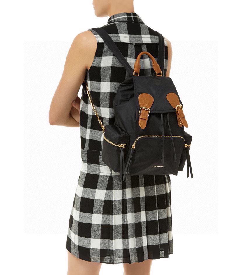 Burberry Medium size~