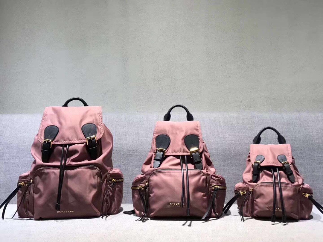 Burberry Large size: 28X42