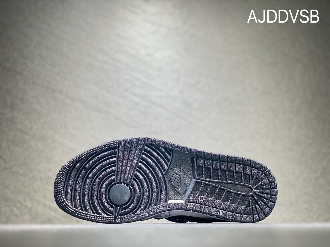 240 Air Jordan 1 Low 乔丹 绑带 AJ1乔1低帮篮球鞋 553558-053