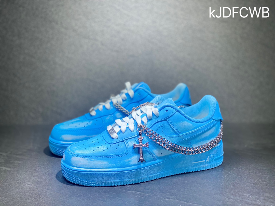 260 Nike Air Force 1 空军一号 官方同步  DV6136-100