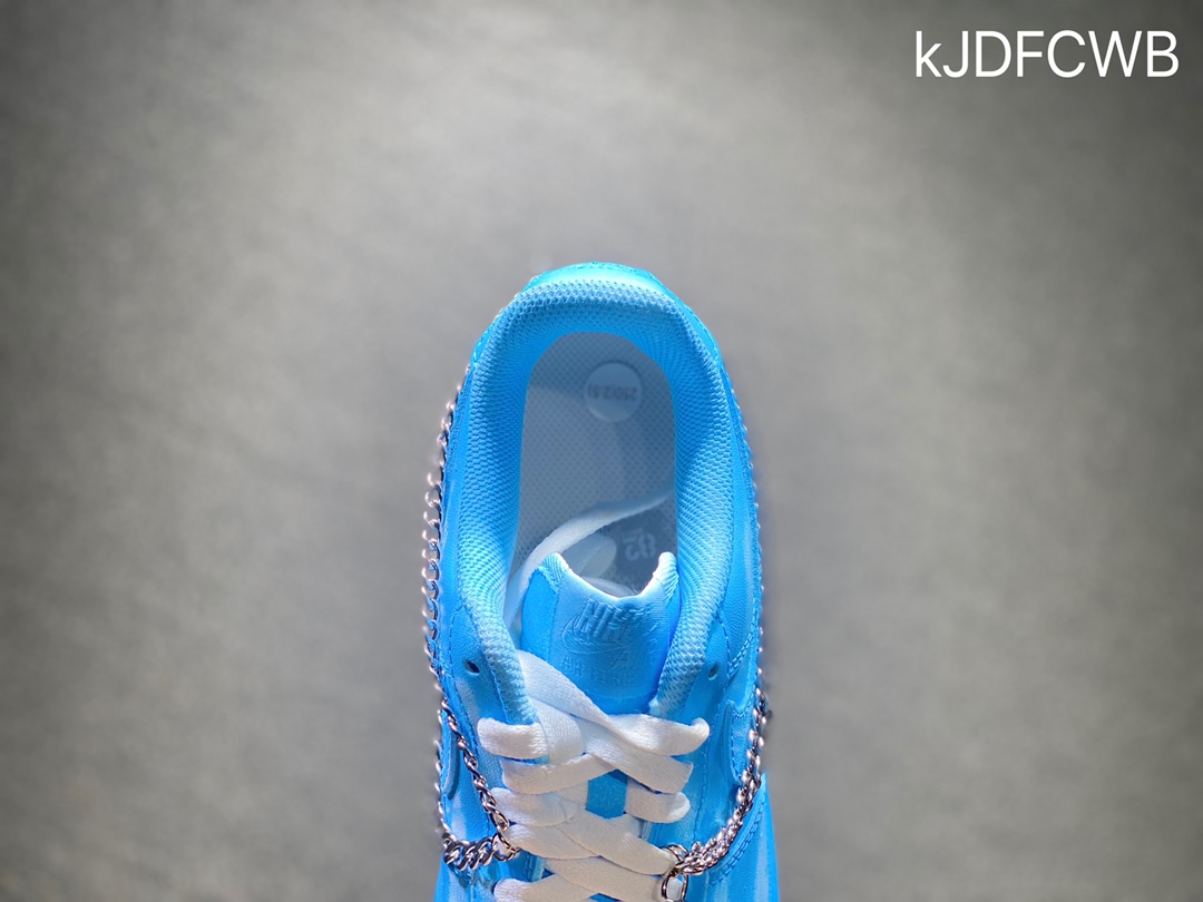 260 Nike Air Force 1 空军一号 官方同步  DV6136-100