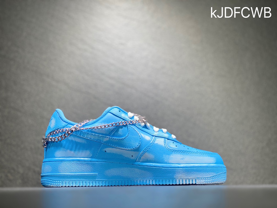 260 Nike Air Force 1 空军一号 官方同步  DV6136-100