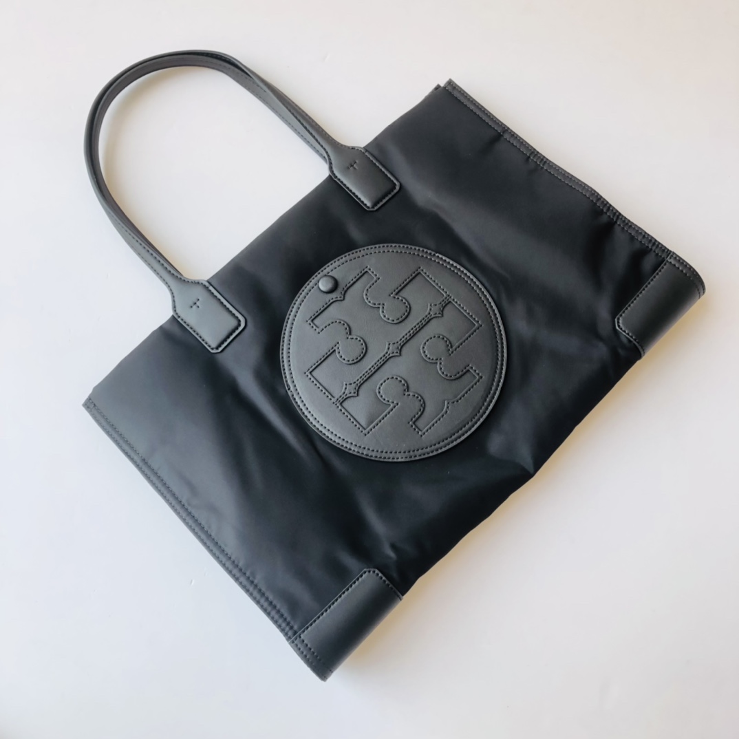 Tory Burch ～这是新款 ，款号0078大号，大小号 ，新logo 新里布 这是大号