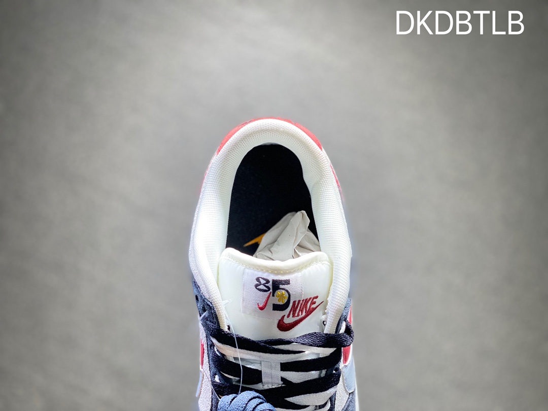 220 Nike SB dunk Low 低帮休闲运动滑板板鞋 DO9457-105