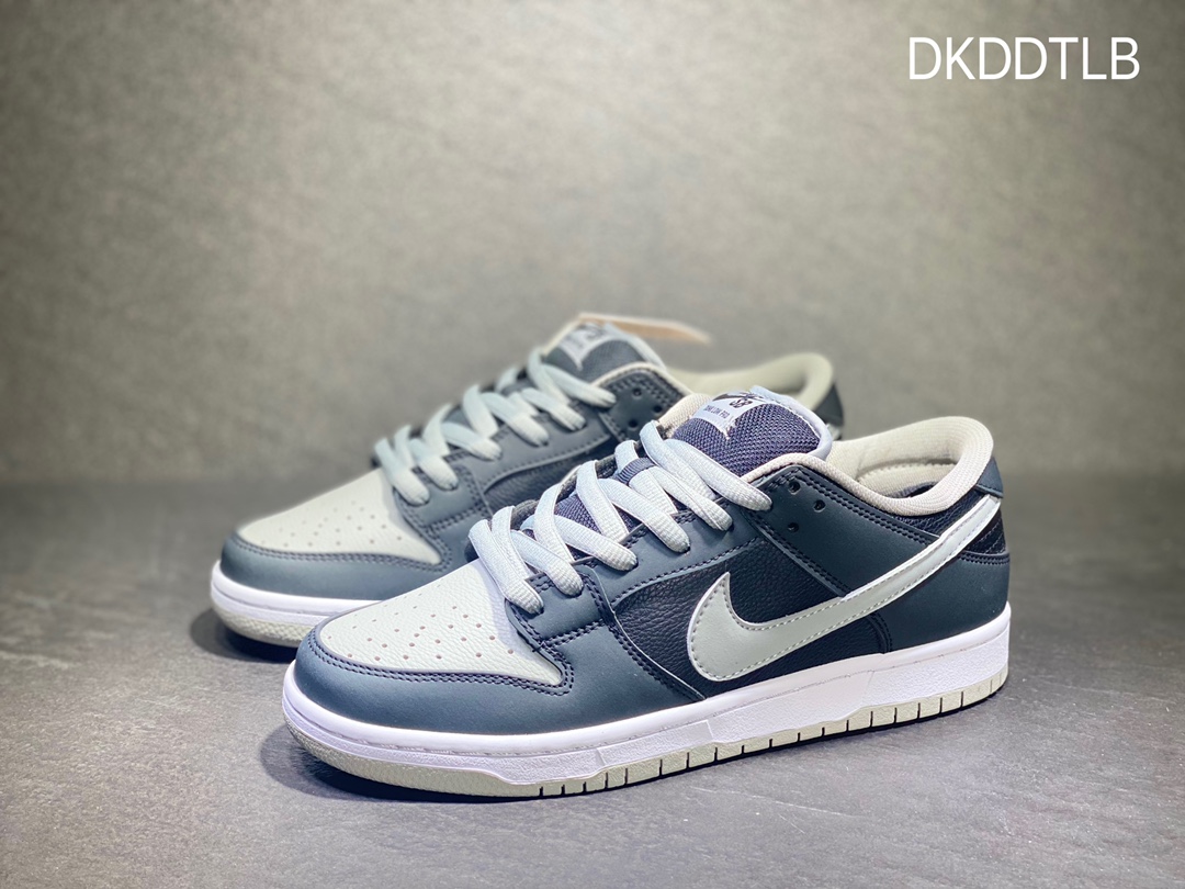 240 Nike SB dunk Low 低帮休闲运动滑板板鞋BQ6817-007