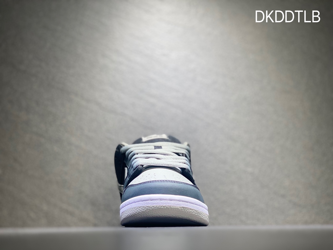 240 Nike SB dunk Low 低帮休闲运动滑板板鞋BQ6817-007