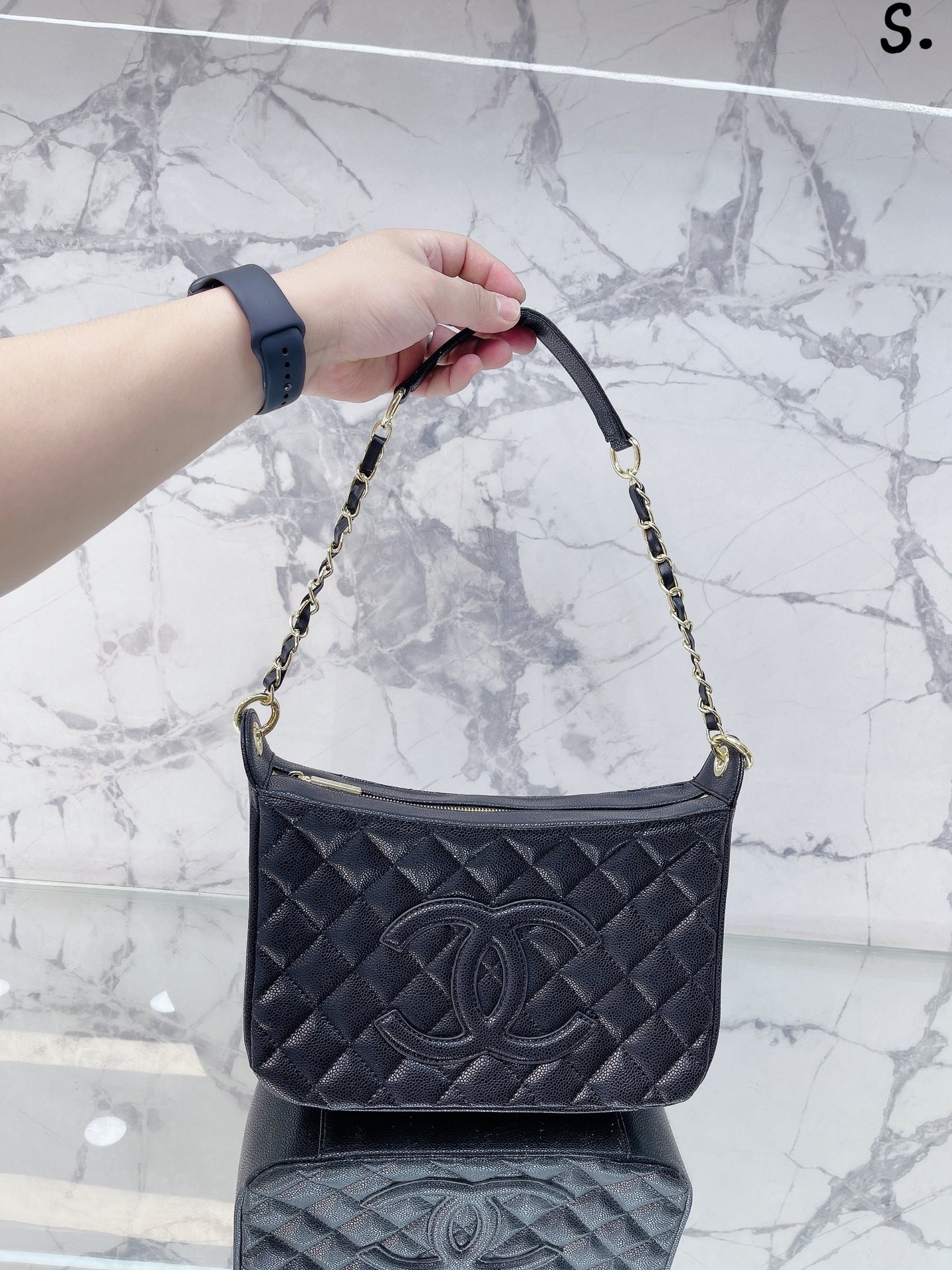 J5 Chanel 鱼子纹 腋下包 时装/休闲 不挑衣服 尺寸28 18 cm