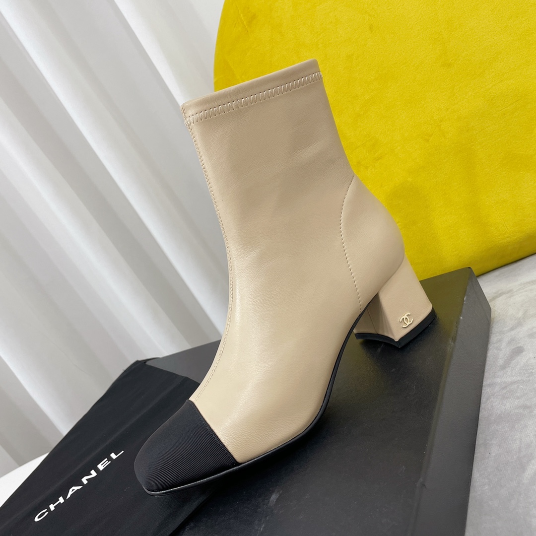 Elegant Two-Tone Leather Heeled Booties - Chic Style and Comfort 8 i1666354565 5011 6