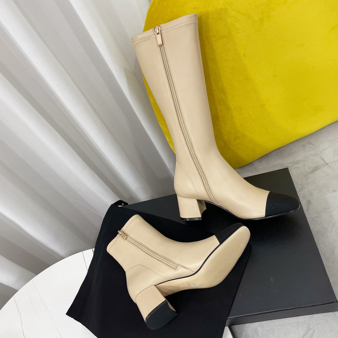 Elegant Two-Tone Leather Heeled Booties - Chic Style and Comfort 4 i1666354565 5133 2