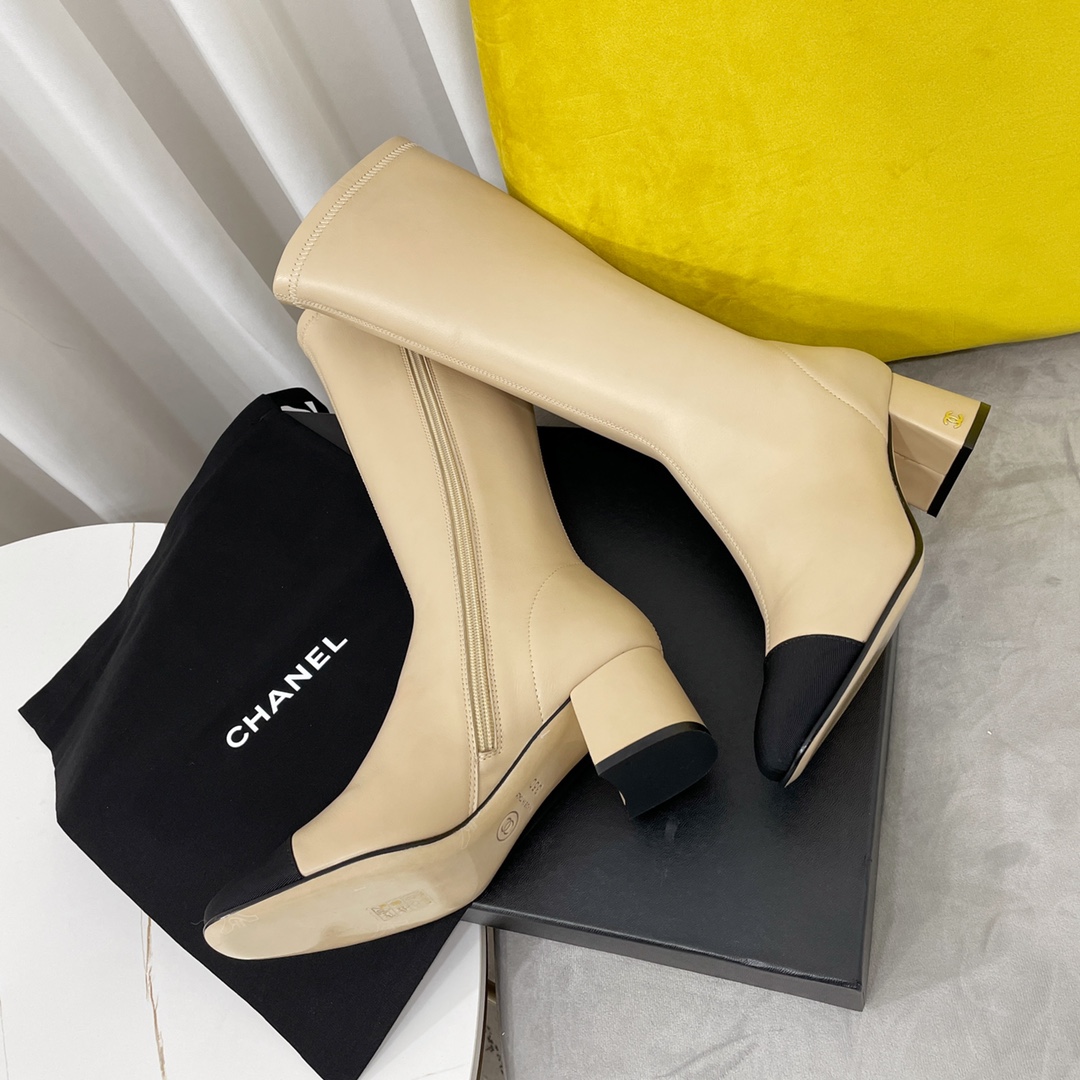 Elegant Two-Tone Leather Heeled Booties - Chic Style and Comfort 6 i1666354565 8947 4
