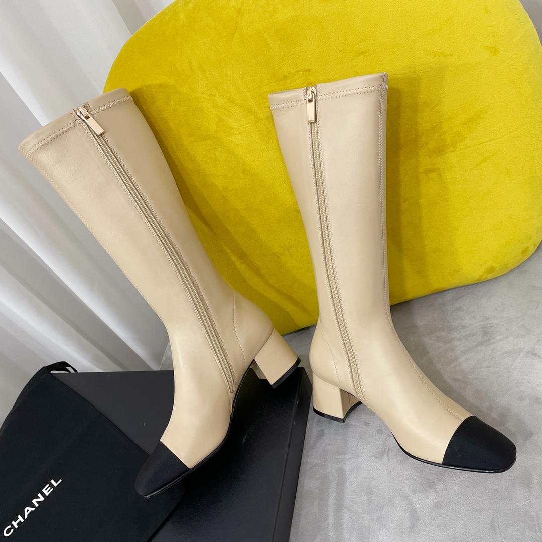 Elegant Two-Tone Leather Heeled Booties - Chic Style and Comfort 5 i1666354565 9478 3