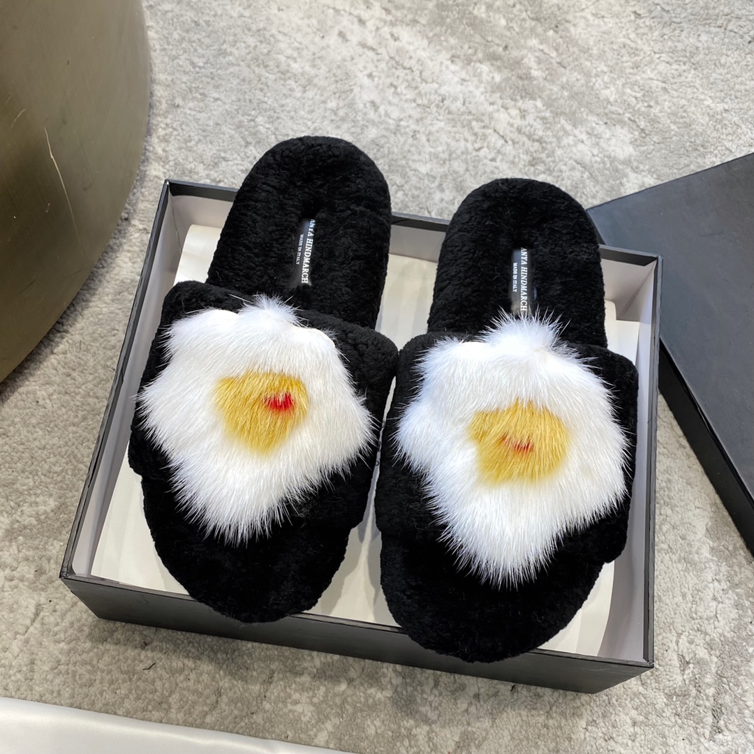 CHANEL Wool Slippers Quilted Lambswool Wool Curl Lining Rubber Anti-Slip Sole Boutique Packaging