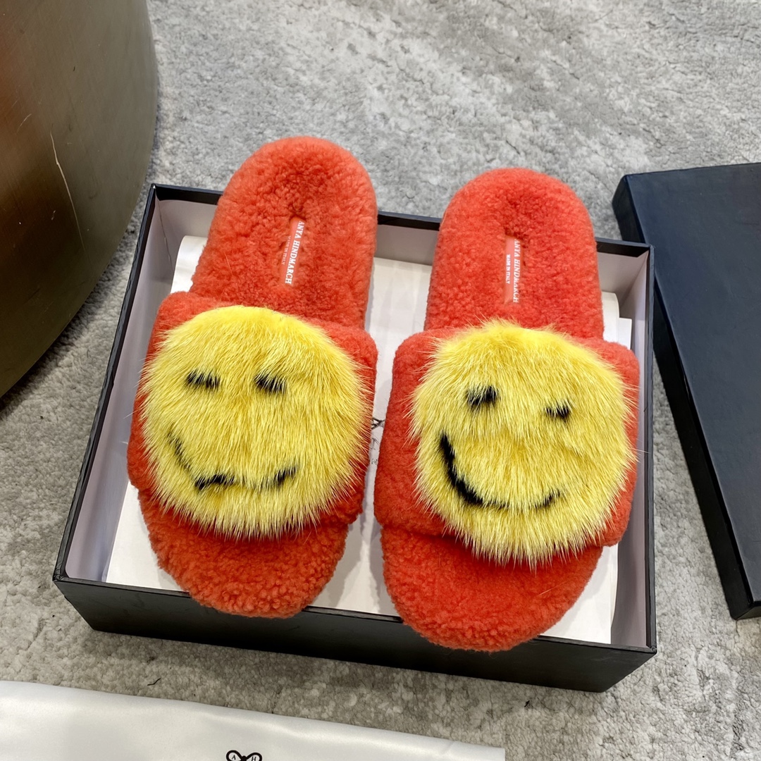 CHANEL Wool Slippers Quilted Lambswool Curly Wool Lining Rubber Anti-Slip Sole Retail Packaging