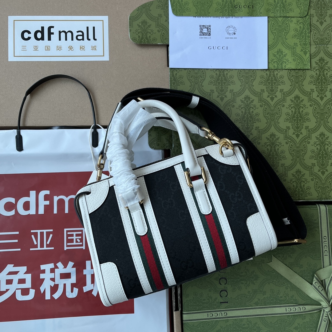 Gucci Black White GG canvas everyday