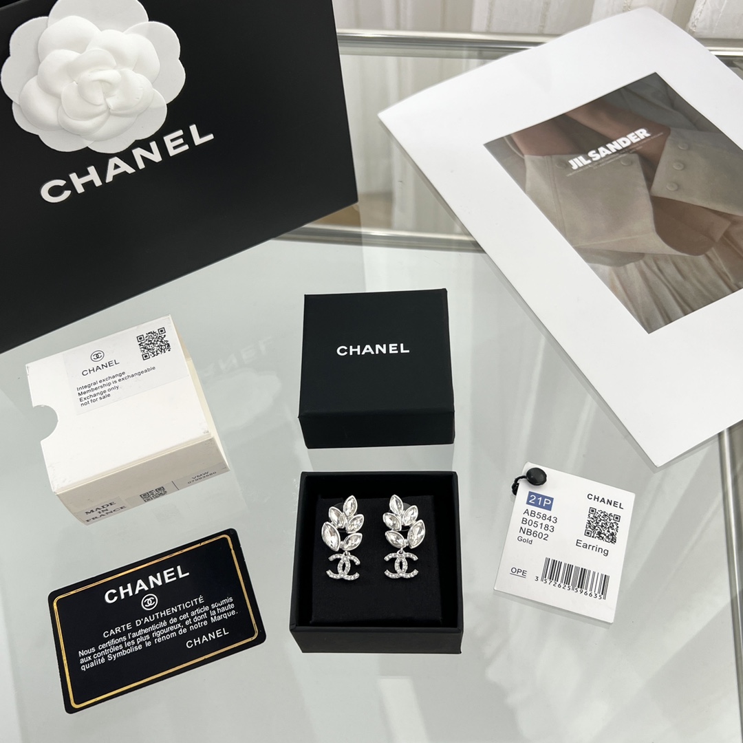 新款☑️CHANEL香奈儿双c麦穗马眼钻耳钉耳环