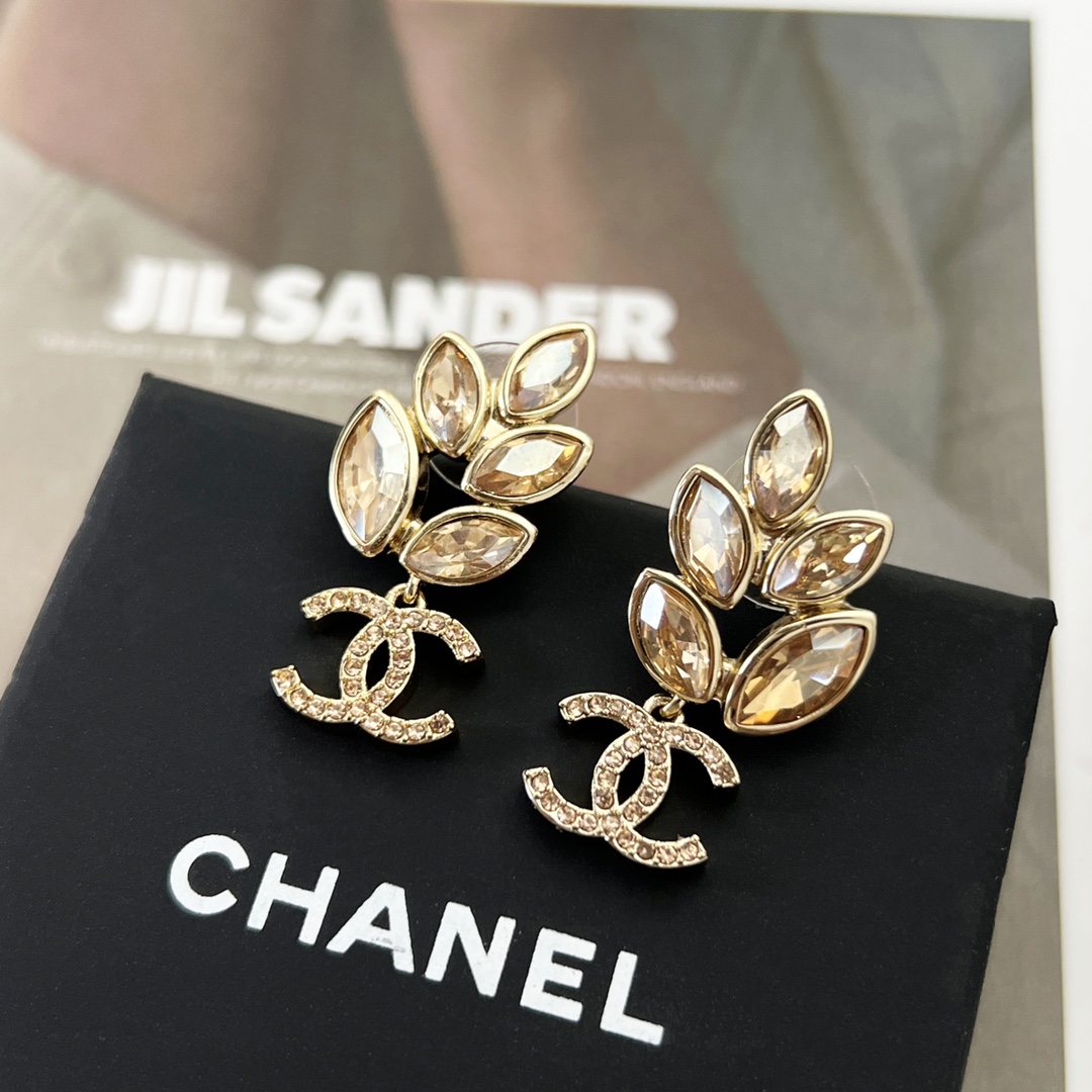 新款☑️CHANEL香奈儿双c麦穗马眼钻耳钉耳环