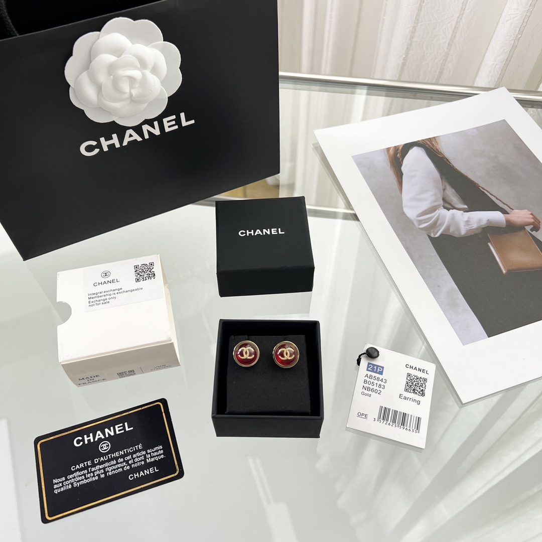新款☑️CHANEL香奈儿双c圆形红色耳钉耳环