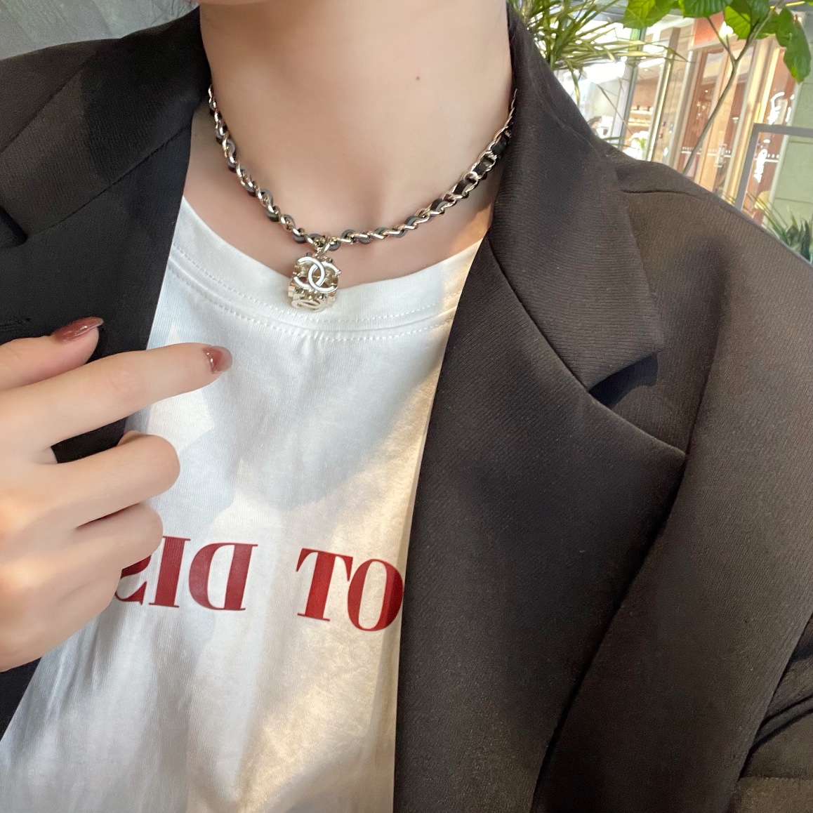 新款☑️CHANEL香奈儿双c方形黑皮绳项链