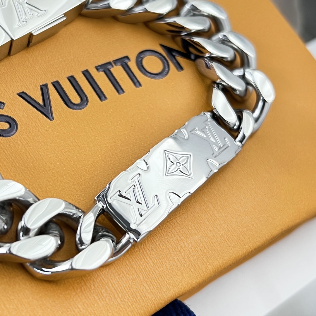 Louis Vuitton 路易威登 lv手链