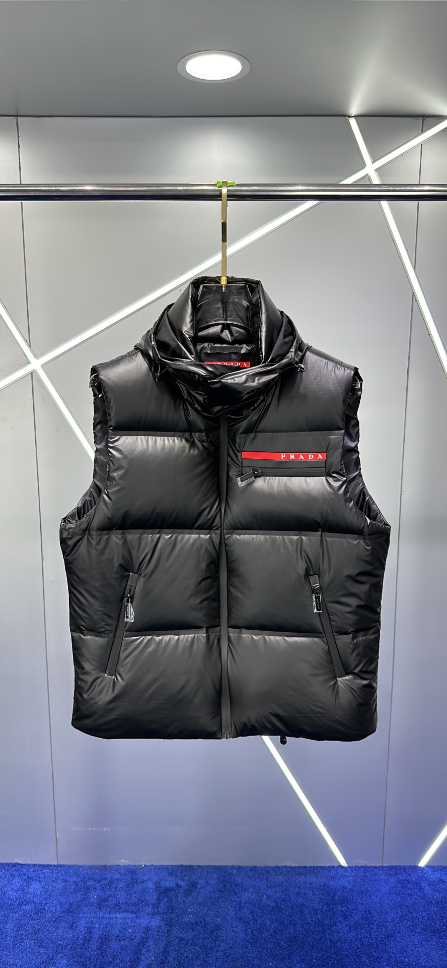 PRADA 普拉达 2022秋冬季皮标新款羽绒马甲