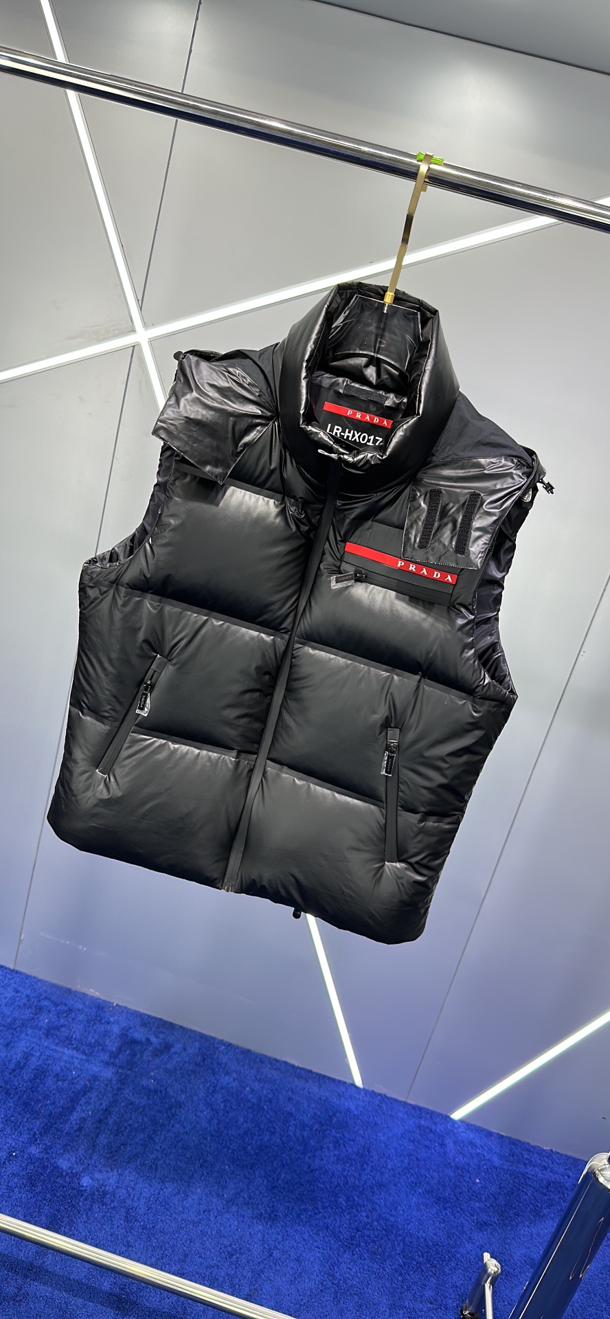 PRADA 普拉达 2022秋冬季皮标新款羽绒马甲