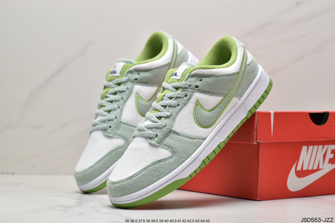 200 耐克Nike SB Zoom Dunk Low 板鞋 DQ7579-300