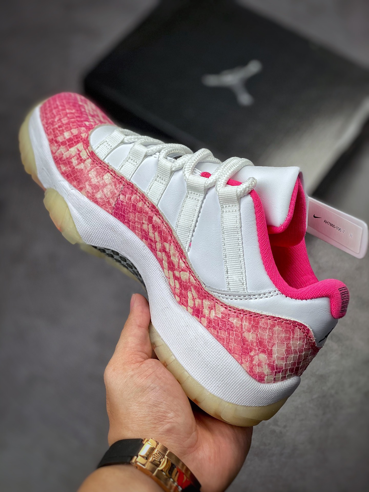 250 Air Jordan 11 Low ”Pink Snakeskin” 粉白蛇 AH7860-106