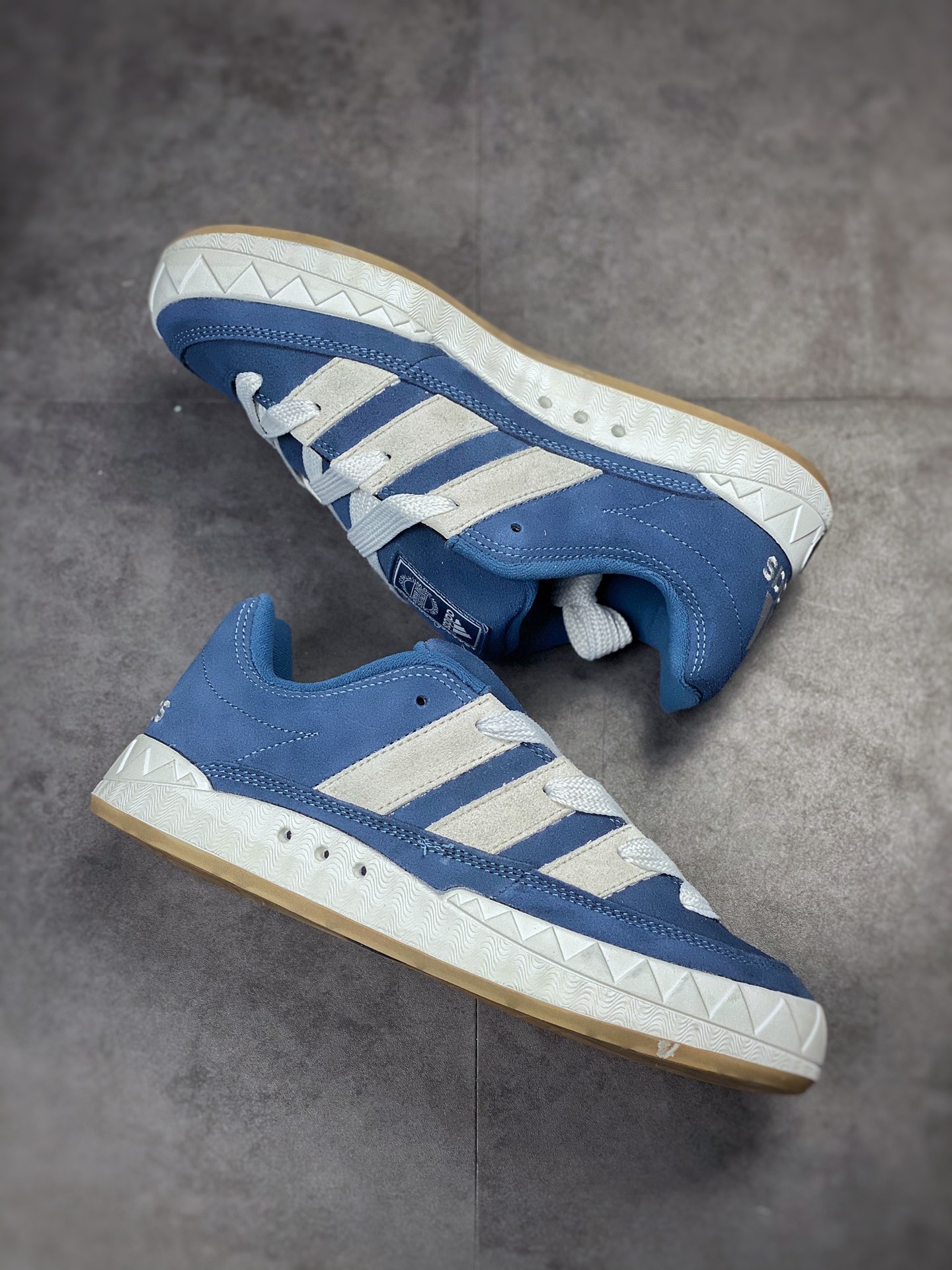 Adidas Adimatic series light gray blue retro classic shark bread shoes GY2088