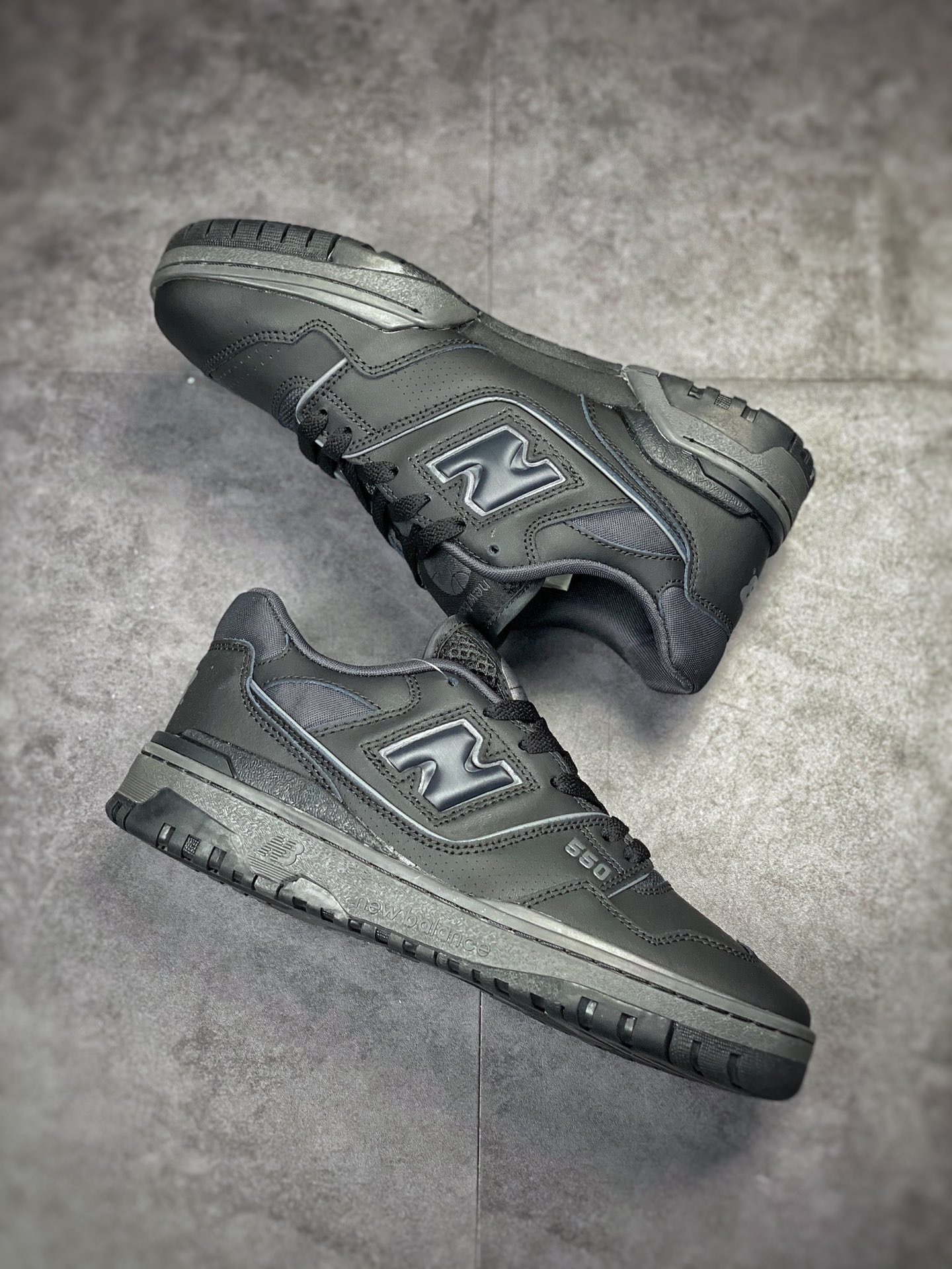 New Balance BB550 Series Retro Casual Sports Jogging Shoes BB550BBB