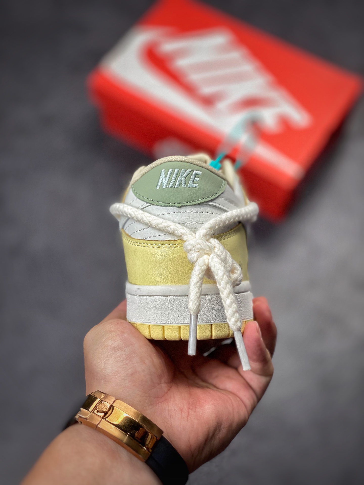 190 NIKE SB Dunk Low 奶油黄绑带 DJ6188-100
