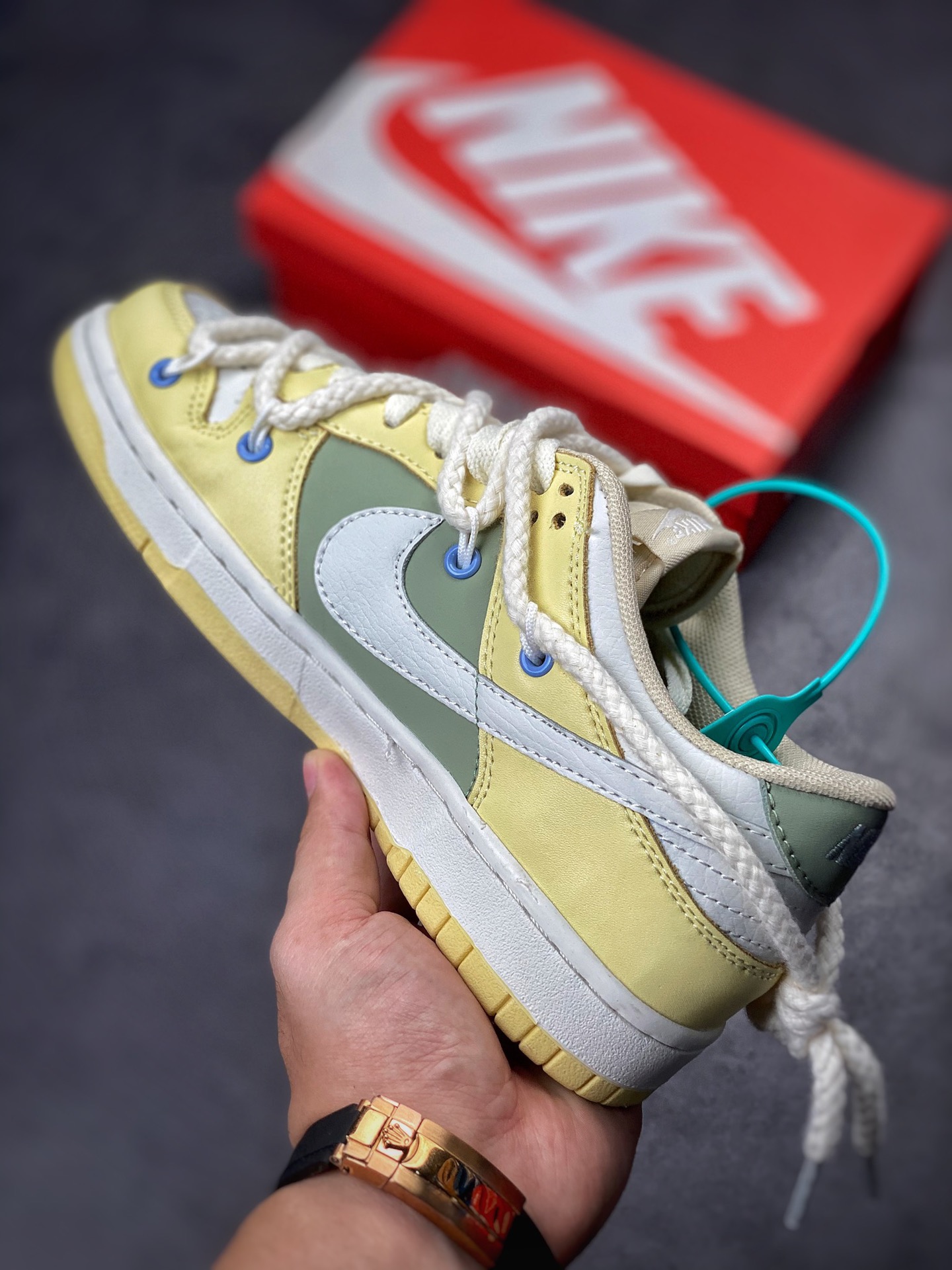 190 NIKE SB Dunk Low 奶油黄绑带 DJ6188-100