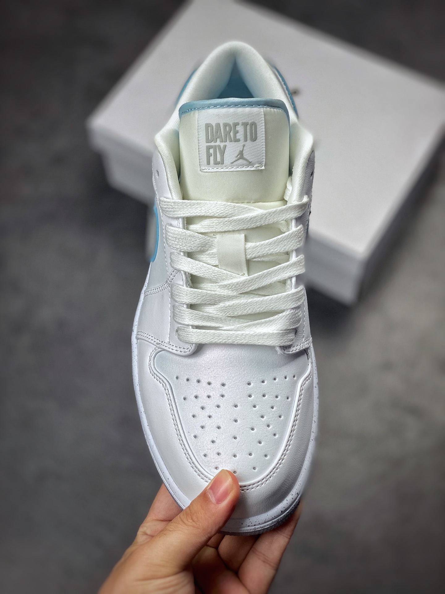 200 Air Jordan 1 Low 白银反光勾 AJ1乔1低帮休闲板鞋 FB1874-101