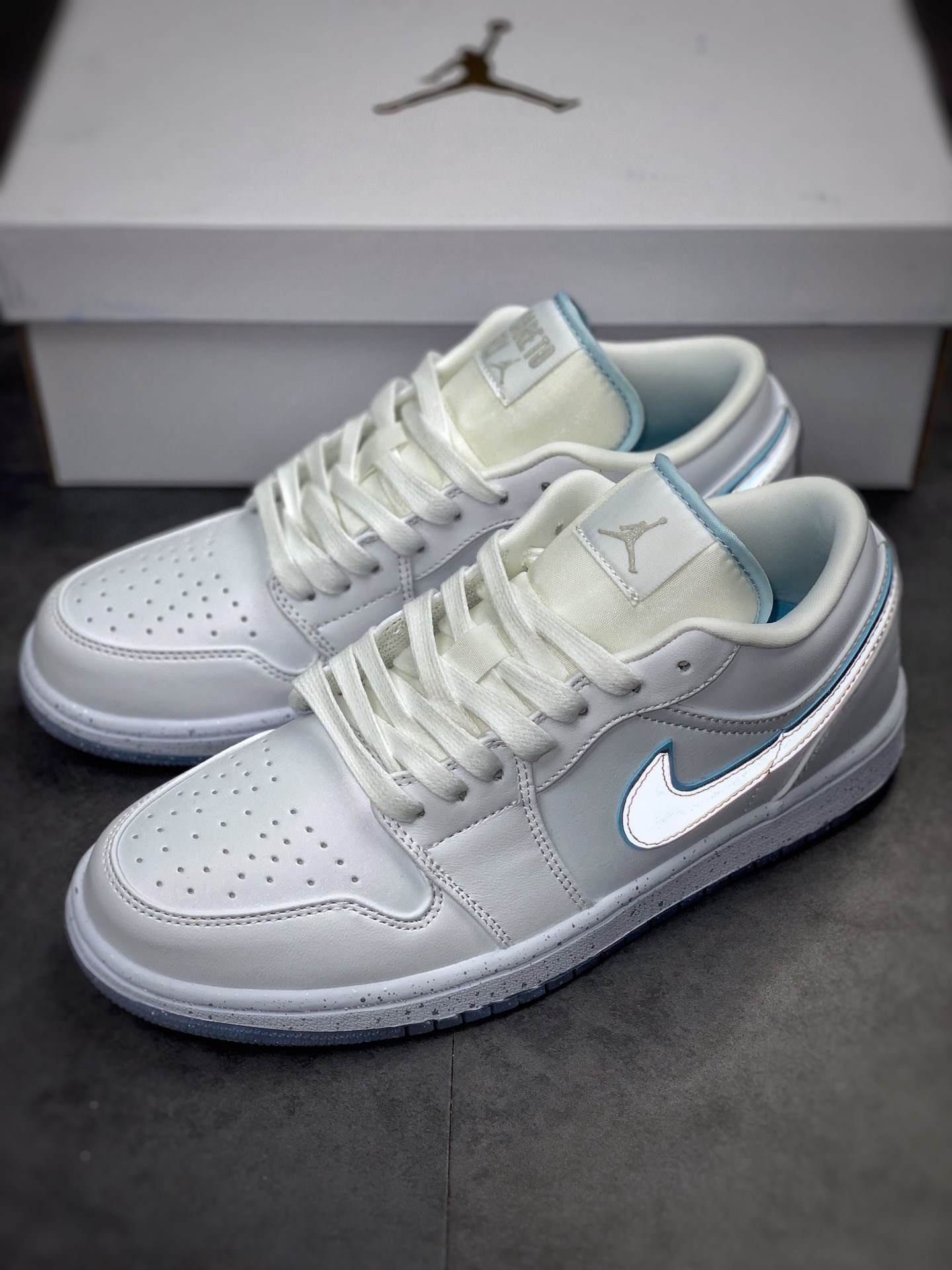 200 Air Jordan 1 Low 白银反光勾 AJ1乔1低帮休闲板鞋 FB1874-101