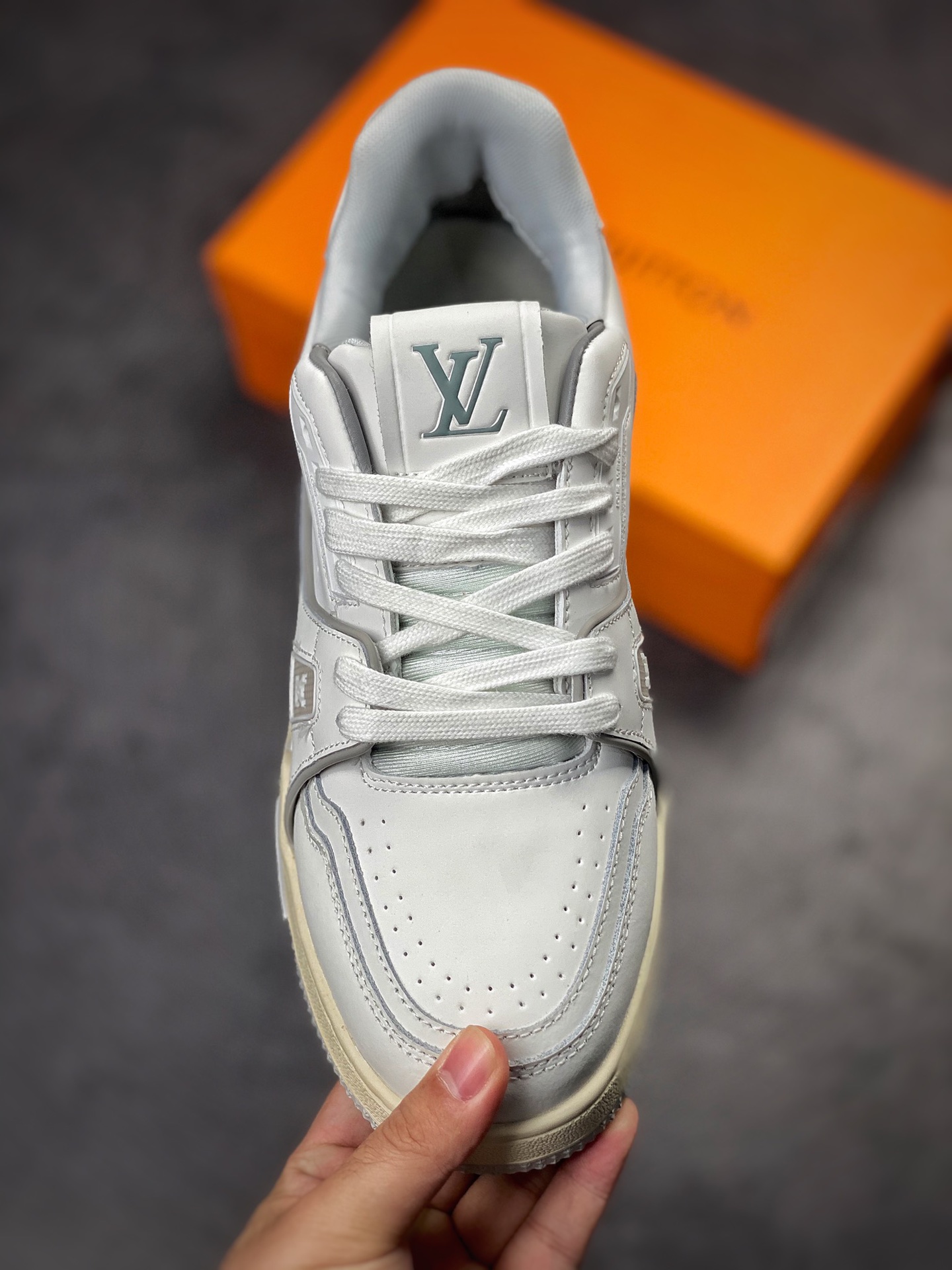 220 Louis Vuitton Trainer 路易威登 此款LV Trainer运动鞋