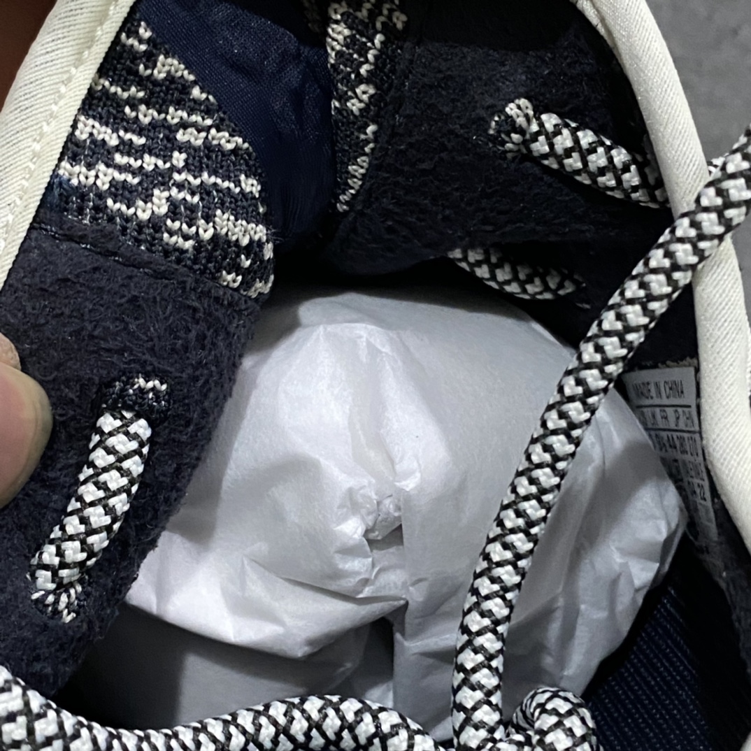 图片[8]-God版本2022版Yeezy350初代 \”Turtle Dove\” 灰白 AQ4832 原厂再生高弹纱 艺超原厂鞋带 原厂Cost高斯环保线 百宏原厂后拉织带环 德国进口巴斯夫大底 原档案底模数据 区别市面一切版本 均不是一个档次 辰元原厂针织代工 细节还原度极高 大几率过验 尺码 36 36.5 37 38 38.5 39 40 40.5 41 42 42.5 43 44 44.5 45 46 47-选品中心