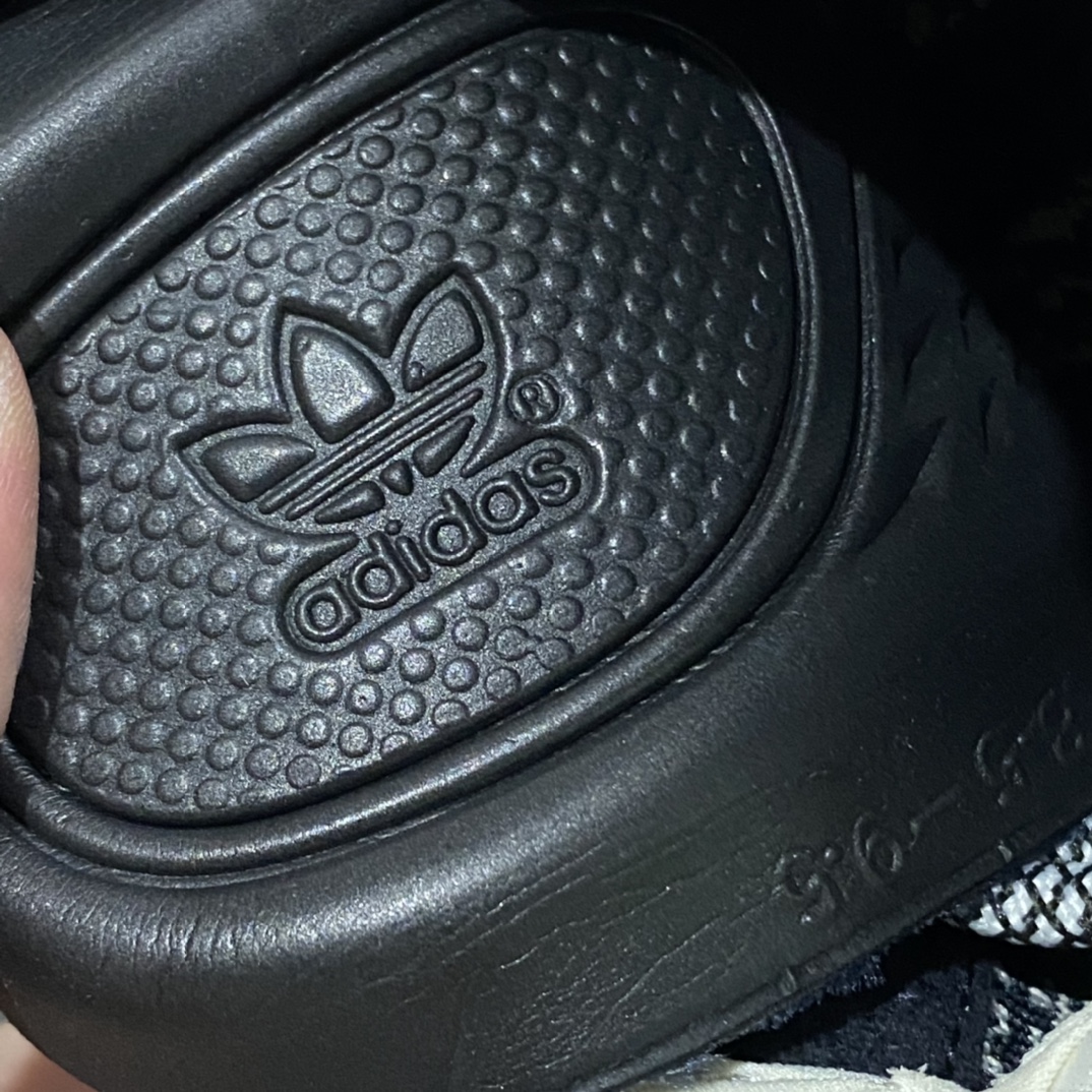 图片[6]-God版本2022版Yeezy350初代 \”Turtle Dove\” 灰白 AQ4832 原厂再生高弹纱 艺超原厂鞋带 原厂Cost高斯环保线 百宏原厂后拉织带环 德国进口巴斯夫大底 原档案底模数据 区别市面一切版本 均不是一个档次 辰元原厂针织代工 细节还原度极高 大几率过验 尺码 36 36.5 37 38 38.5 39 40 40.5 41 42 42.5 43 44 44.5 45 46 47-选品中心