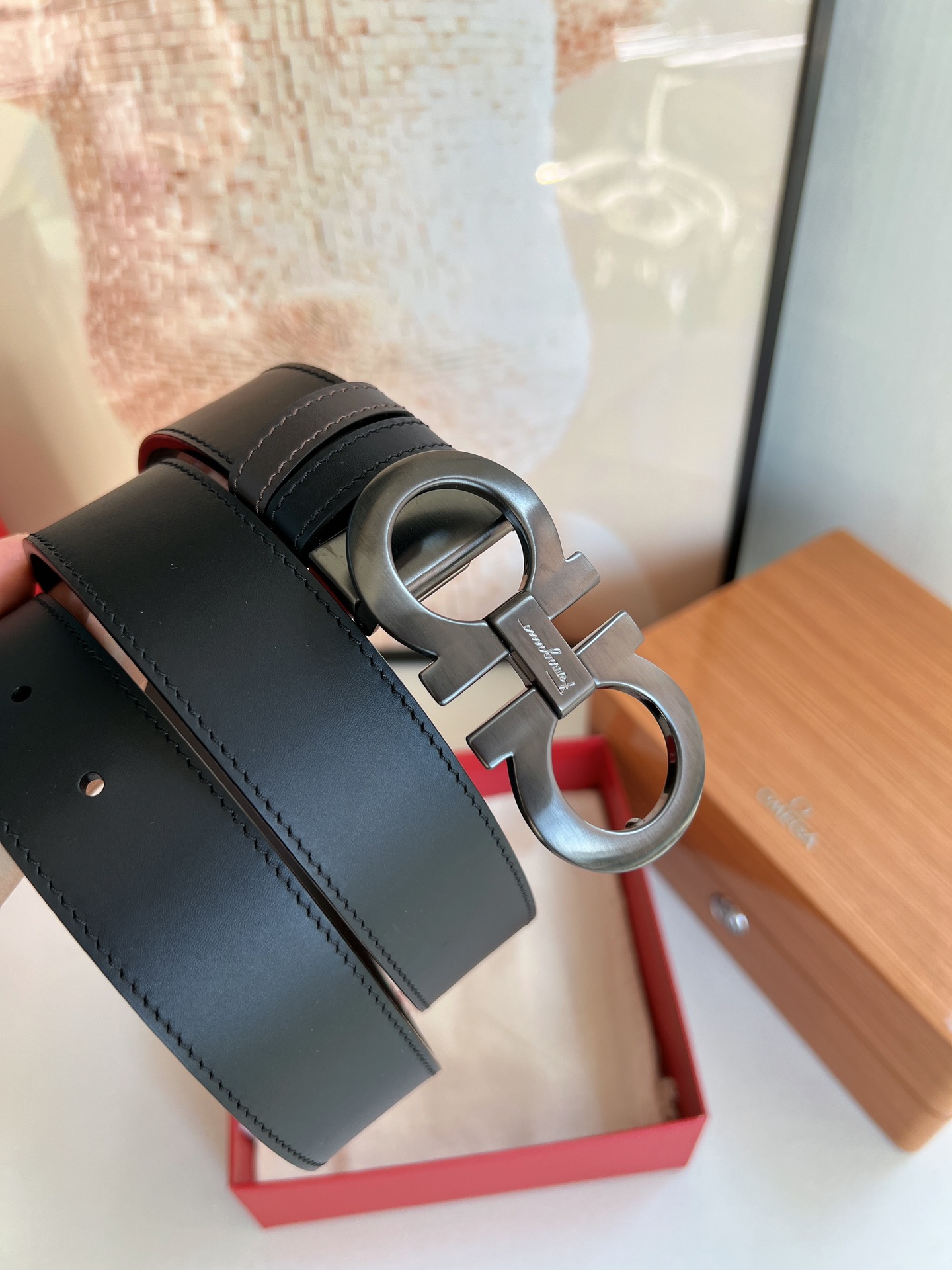 Ferragamo菲拉格慕男士3.5cm精品金属扣进口双面用头层牛皮腰带