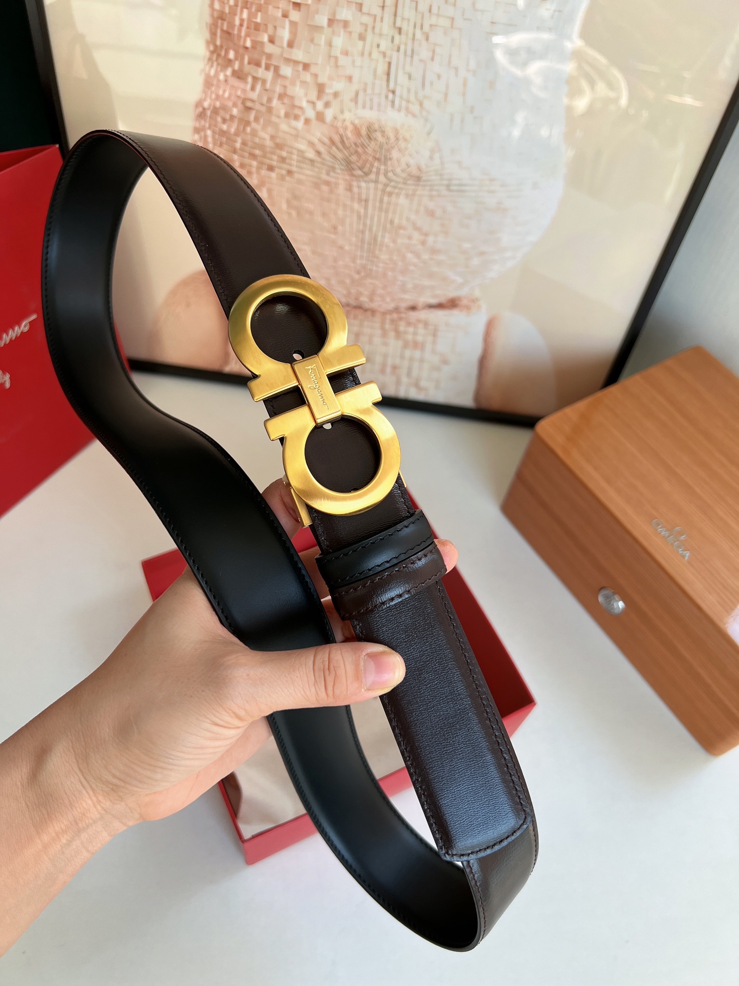 Ferragamo菲拉格慕男士3.5cm精品金属扣进口双面用头层牛皮腰带